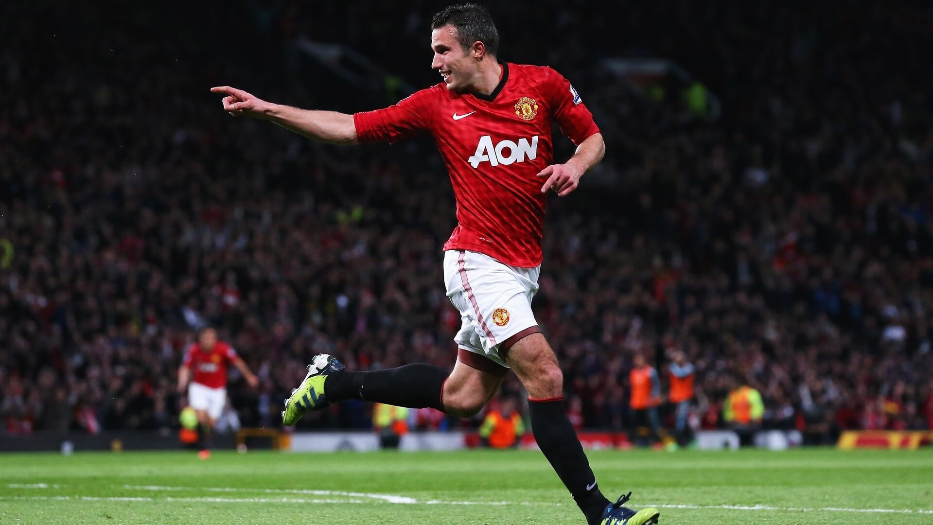 _湖人队迎来士气高涨的精彩表现_，湖人实力再次增强